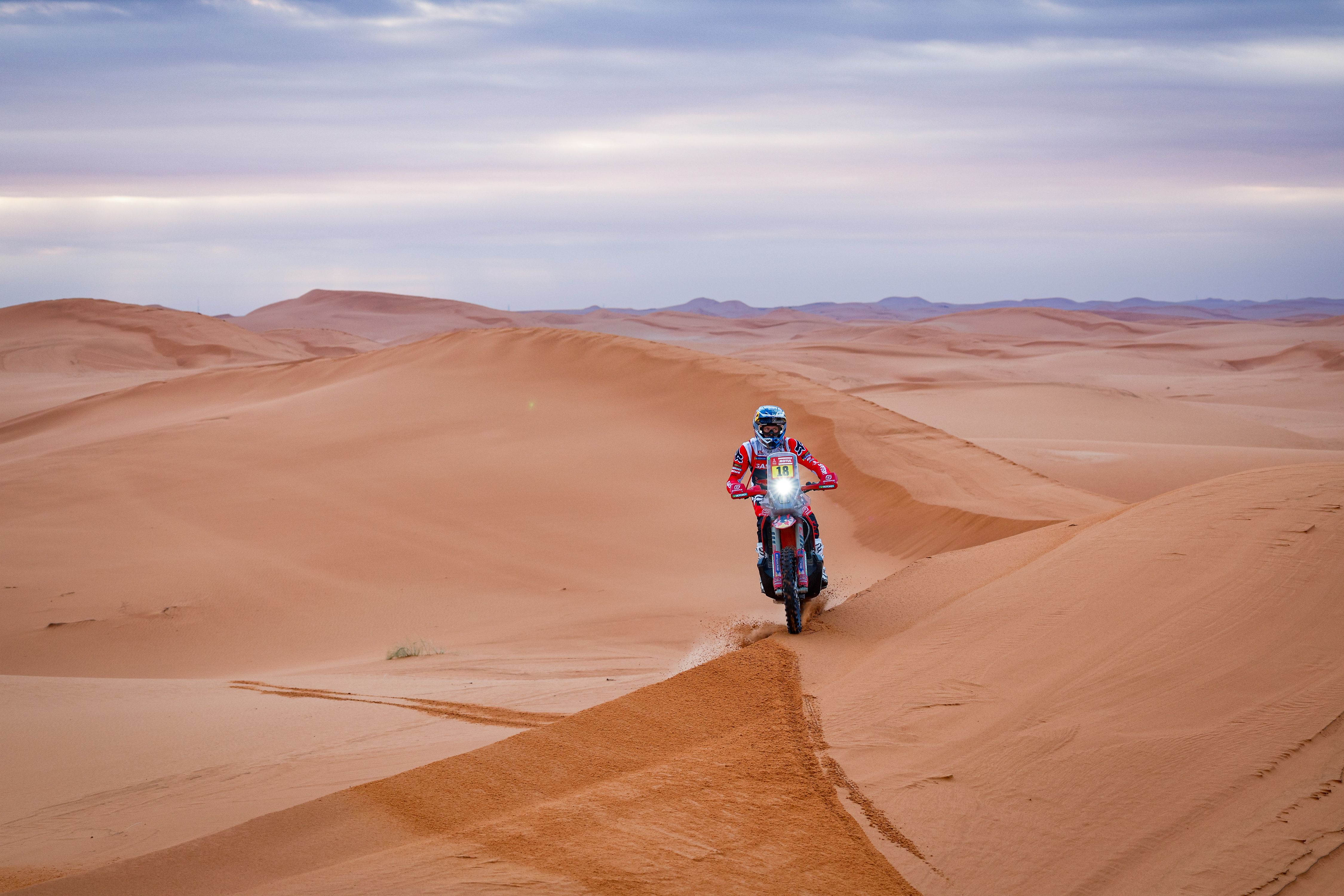 Daniel Sanders en la etapa 9 del Dakar 2023