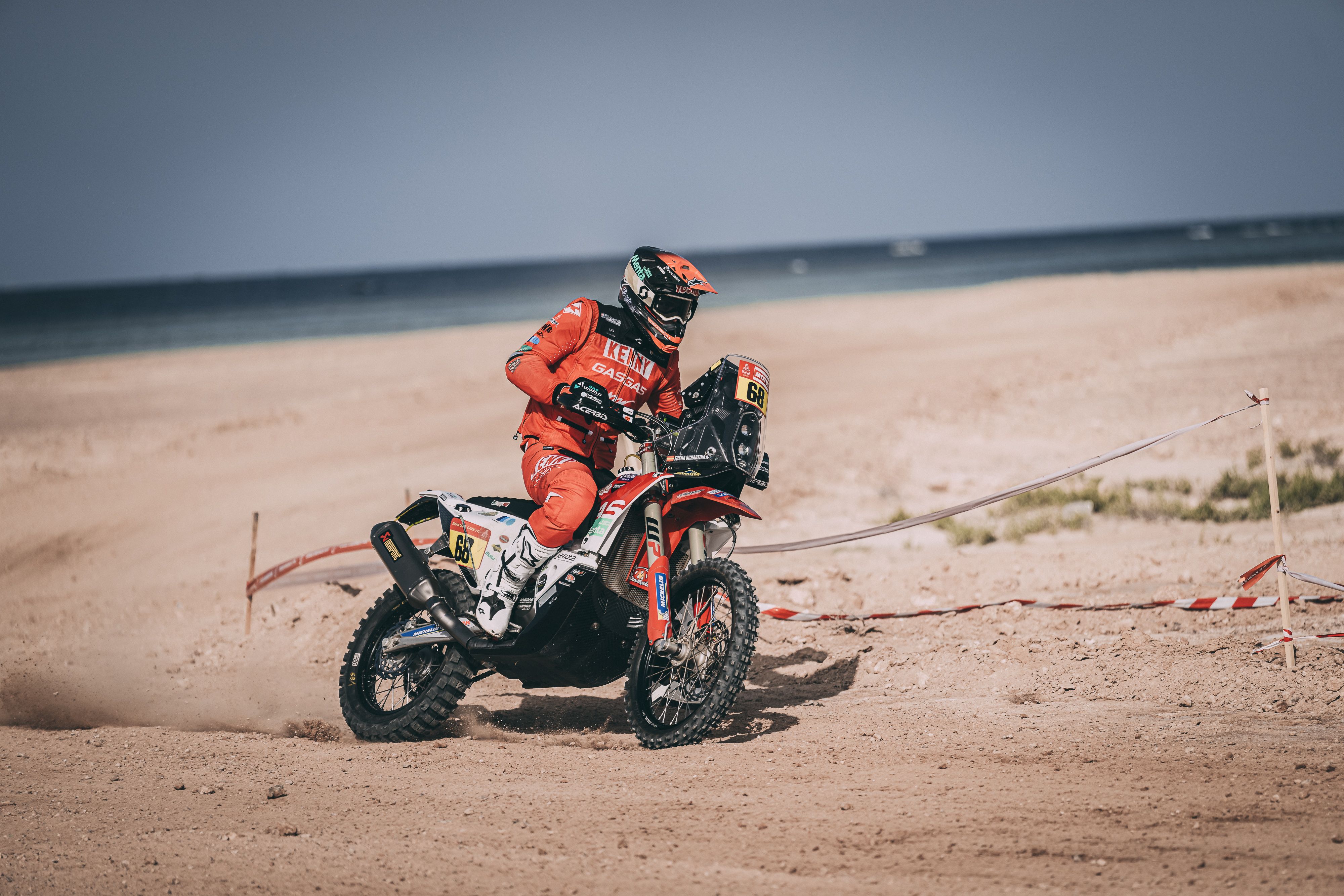 Tosha Schareina en el prólogo del Dakar 2023