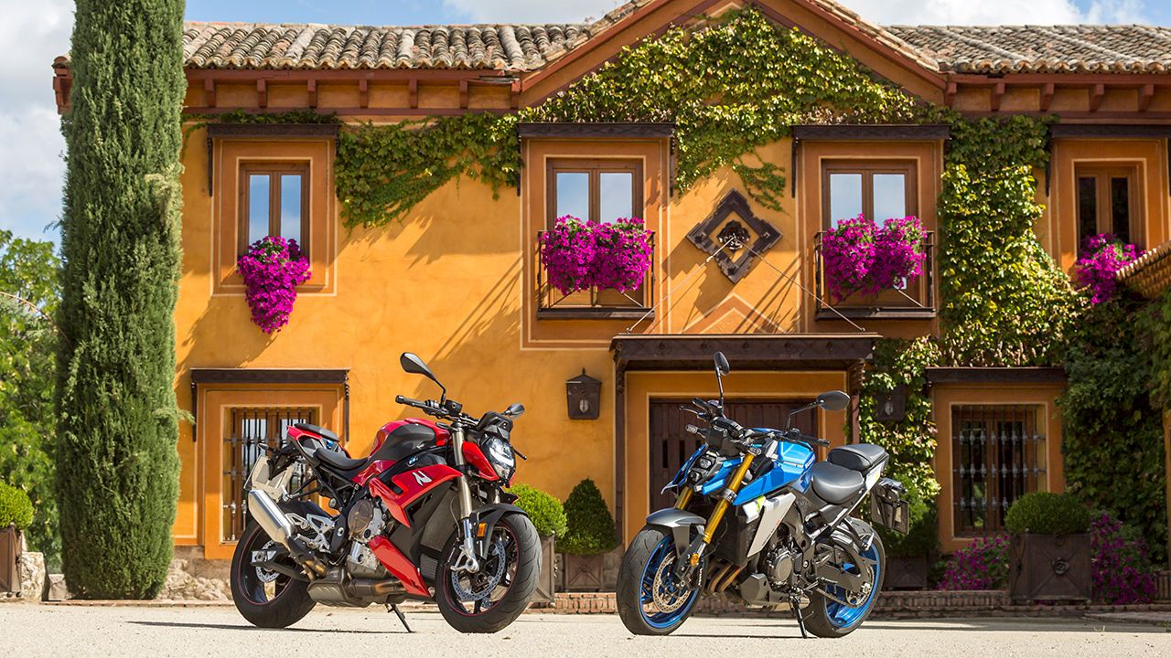 Comparativa motos naked: BMW S 1000 R y Suzuki GSX S1000