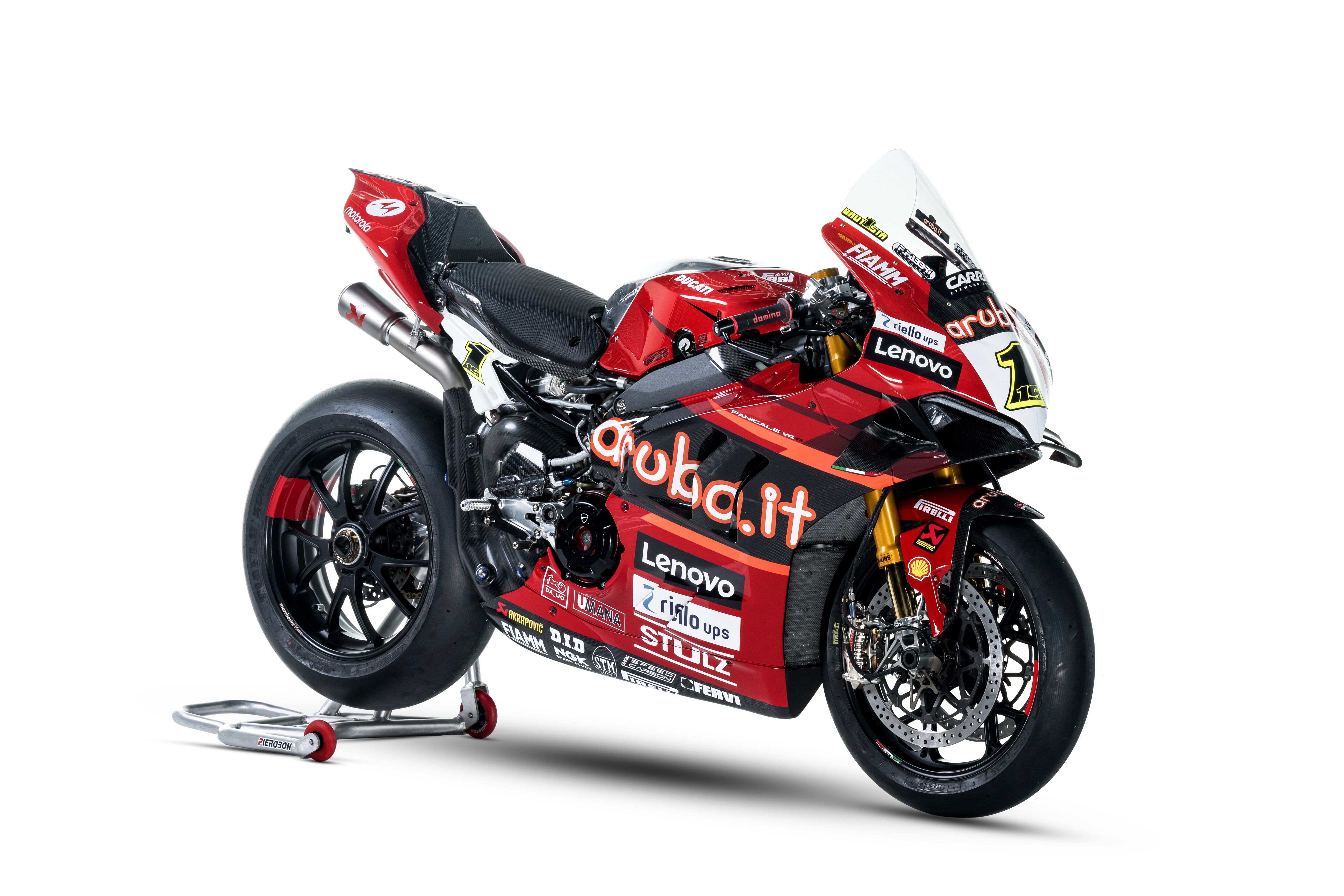 Ducati Panigale V4R Aruba WSBK 2023 Álvaro Bautista Michael Rinaldi 02