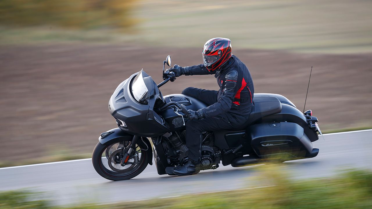 Indian Challenger Dark Horse