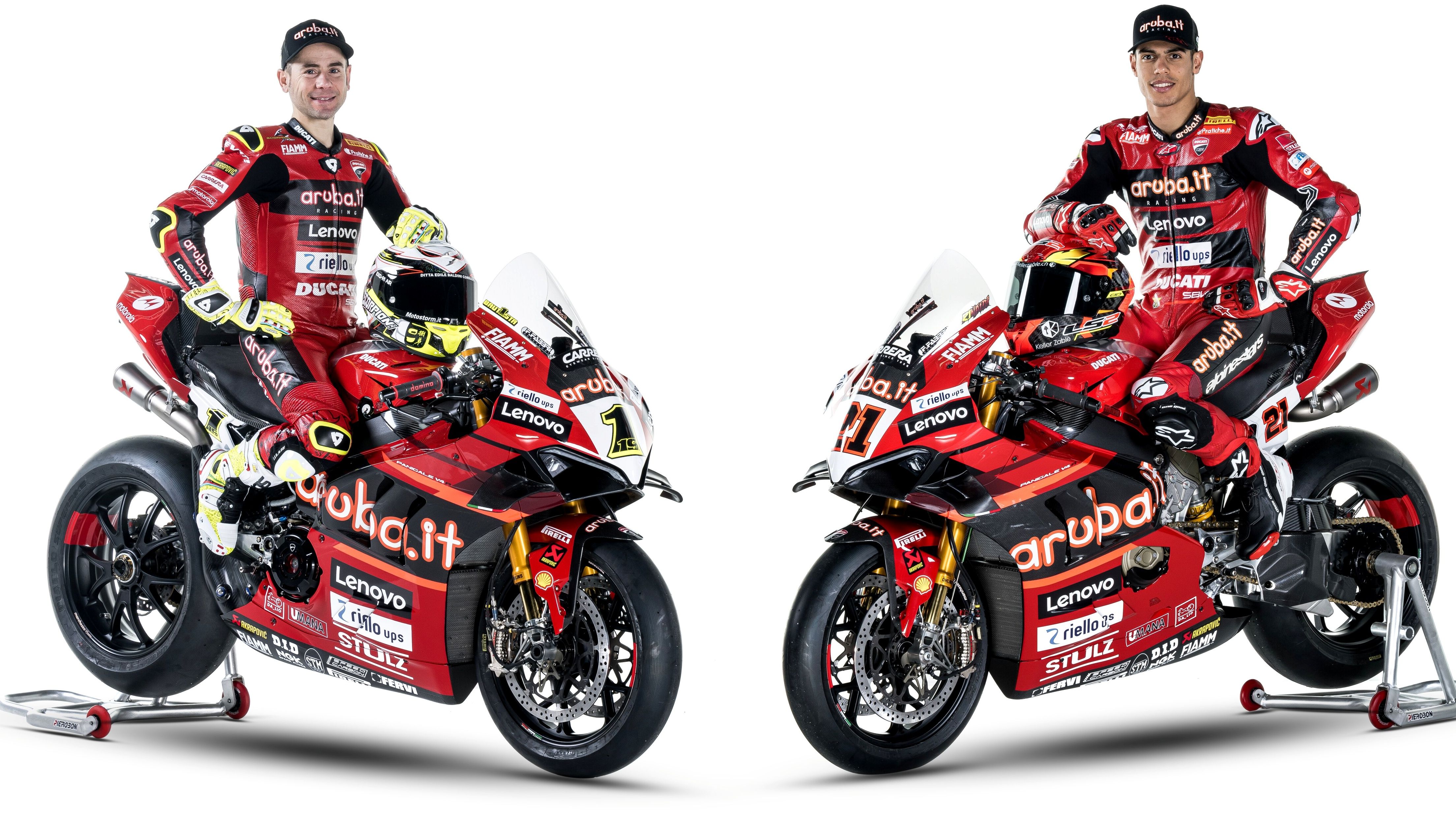 Álvaro Bautista y Michael Rinaldi sobre sus Ducati Panigale V4R del Aruba.it para WSBK 2023