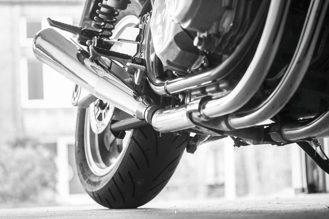 Sistema de escape de una moto