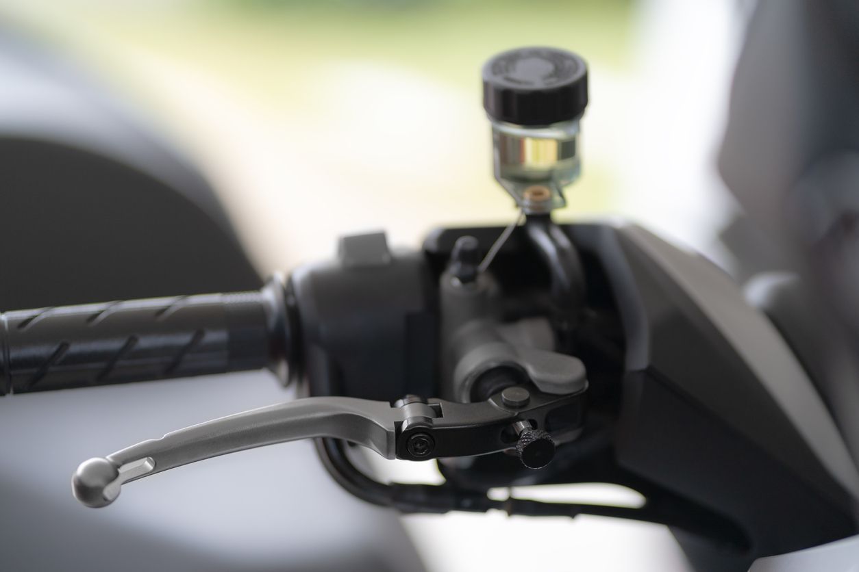 Qué es la bomba de freno radial de la moto