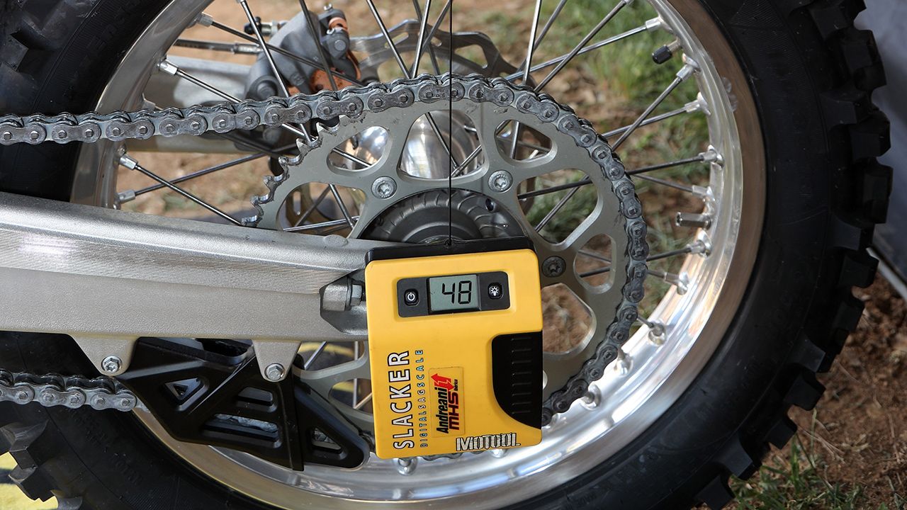 Comparativa suspensiones moto de enduro.