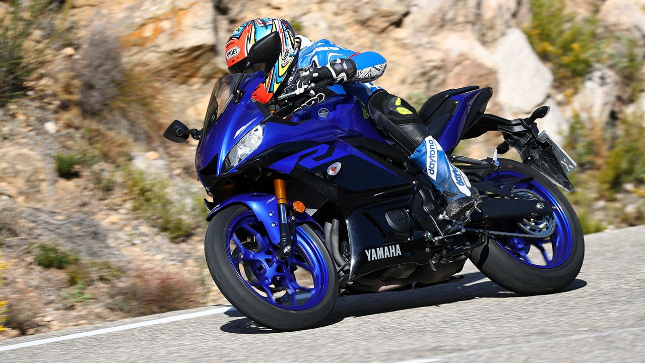 Yamaha R3 2022