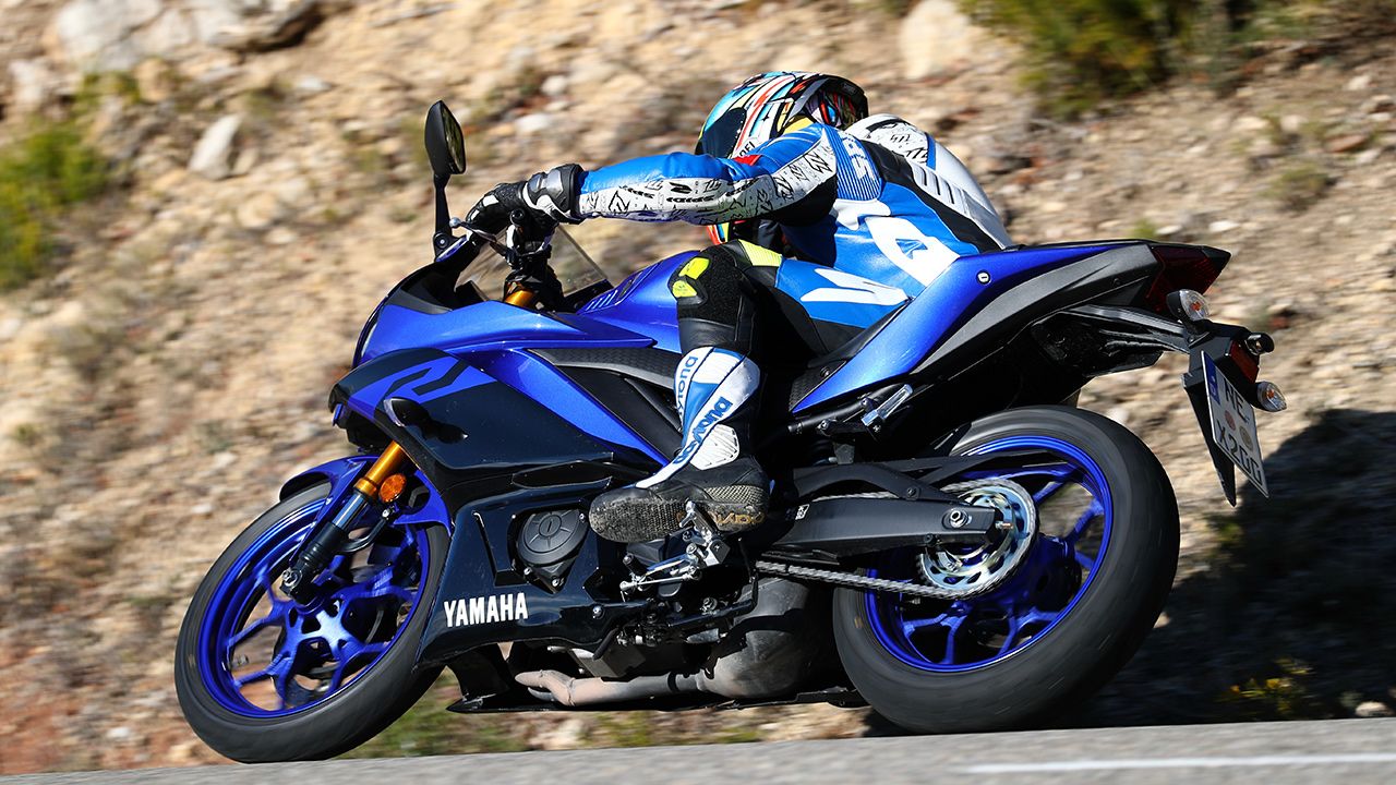 Yamaha R3 2022