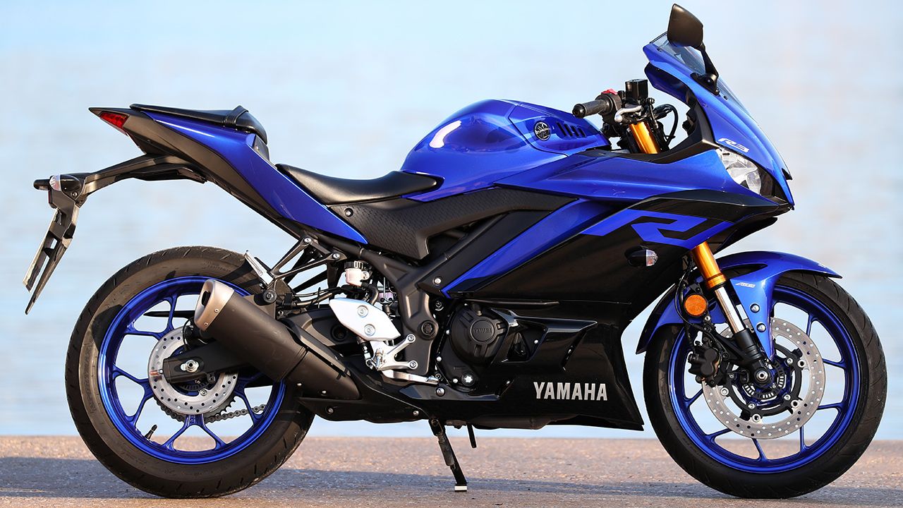 Yamaha R3 2022