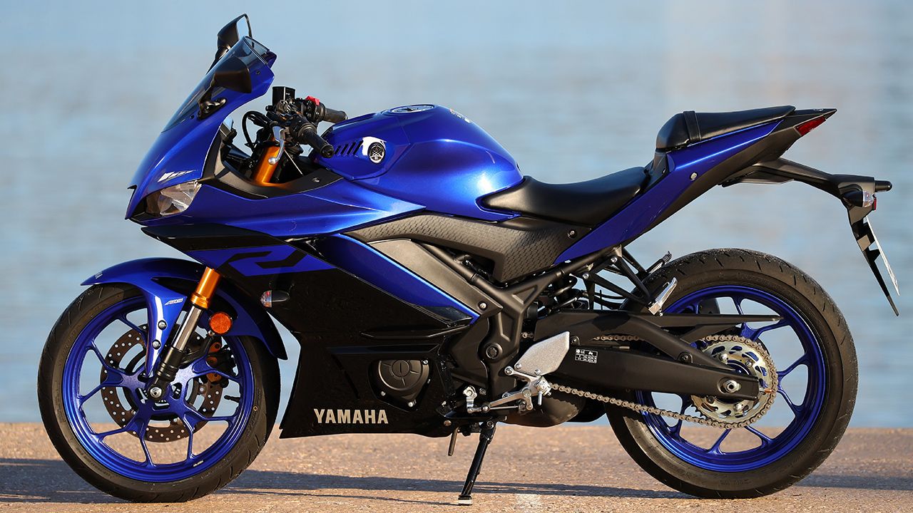 Yamaha R3 2022