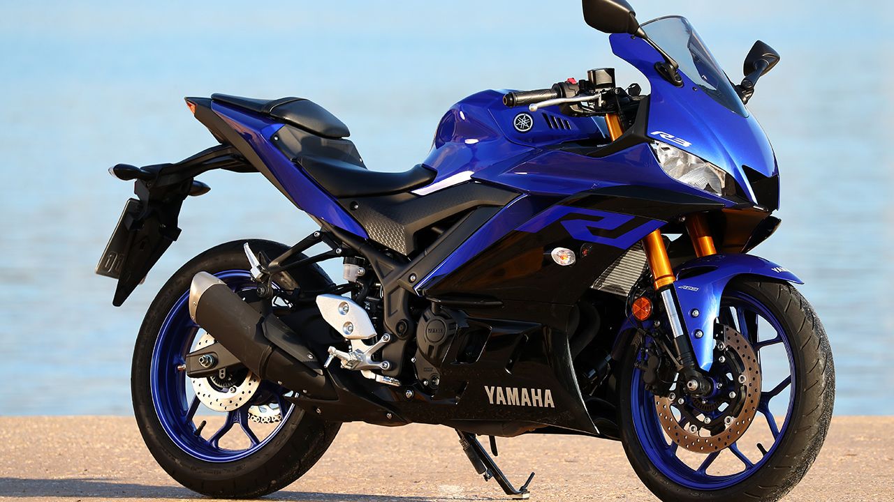 Yamaha R3 2022