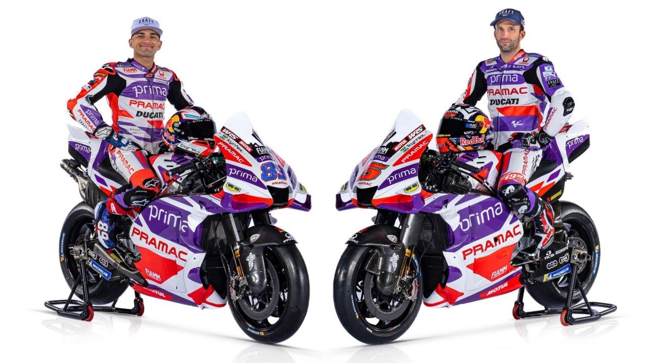 Jorge Martín y Johann Zarco sobre las Ducati Desmosedici GP23 Pramac para MotoGP 2023