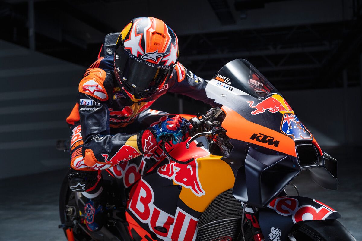KTM RC16 Red Bull Factory MotoGP 2023 Brad Binder Jack Miller 05