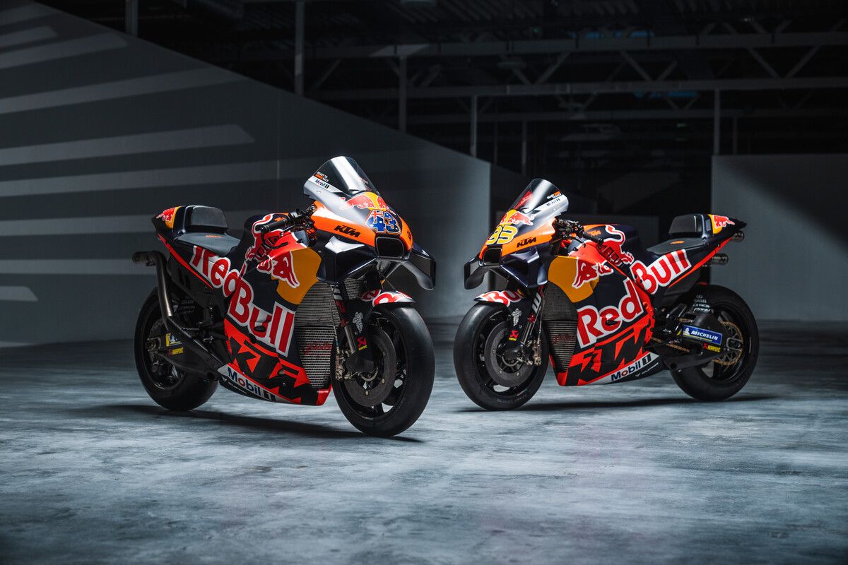 KTM RC16 Red Bull Factory MotoGP 2023 Brad Binder Jack Miller 09
