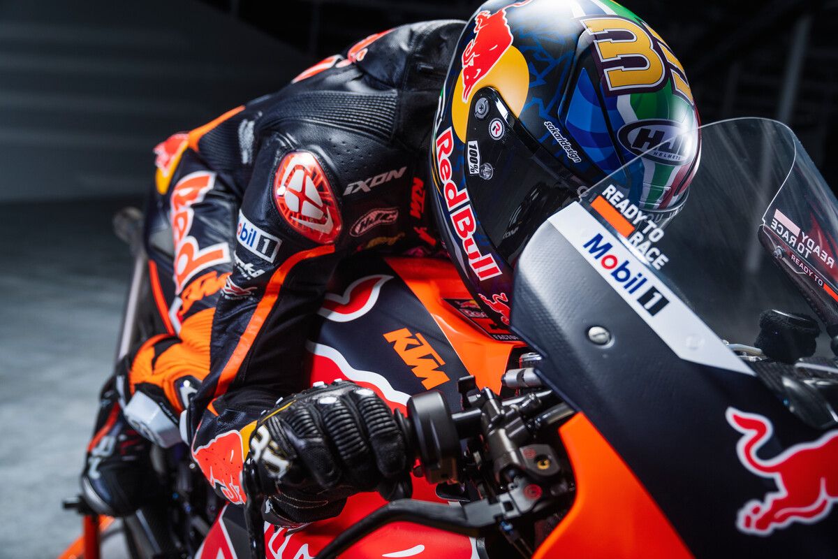 KTM RC16 Red Bull Factory MotoGP 2023 Brad Binder Jack Miller 49