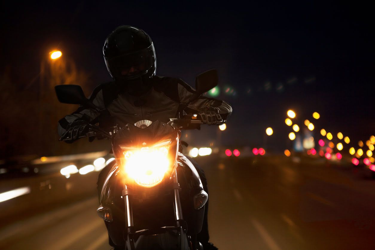 Luces adaptativas de moto