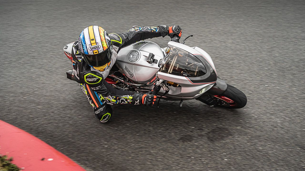 Norton V4SV