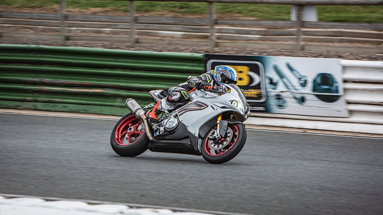 Norton V4SV