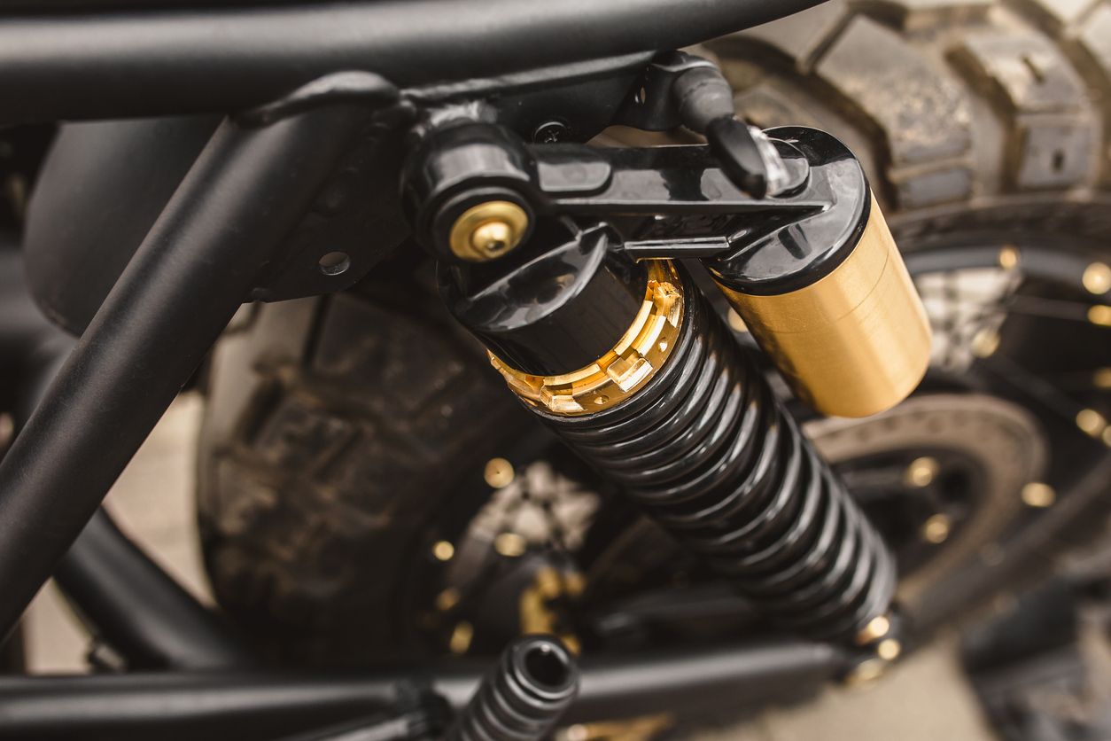 Reparar el amortiguador de la moto