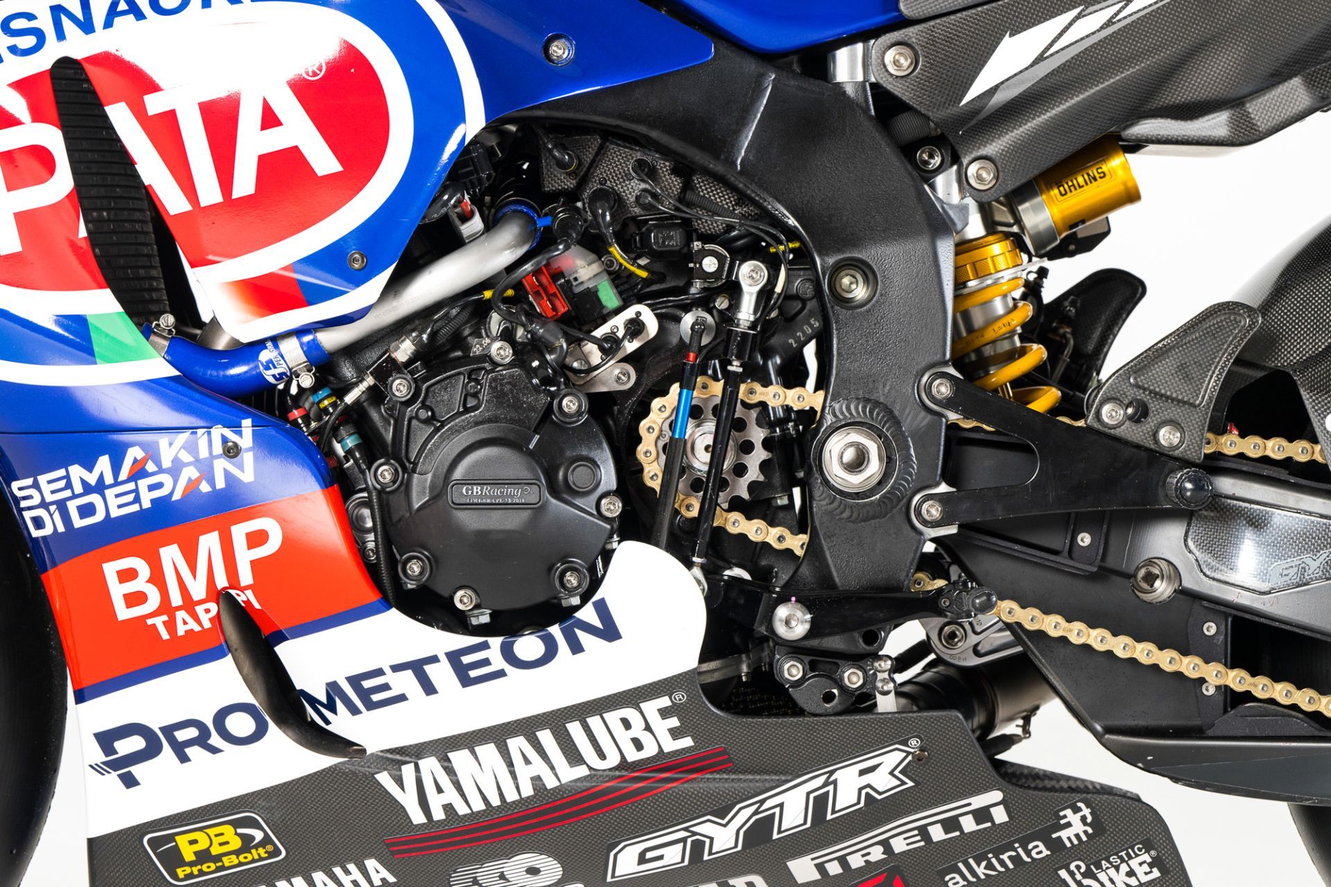 Yamaha YZF R1 Pata Prometeon WSBK 2023 Toprak Razgatlioglu Andrea Locatelli 11
