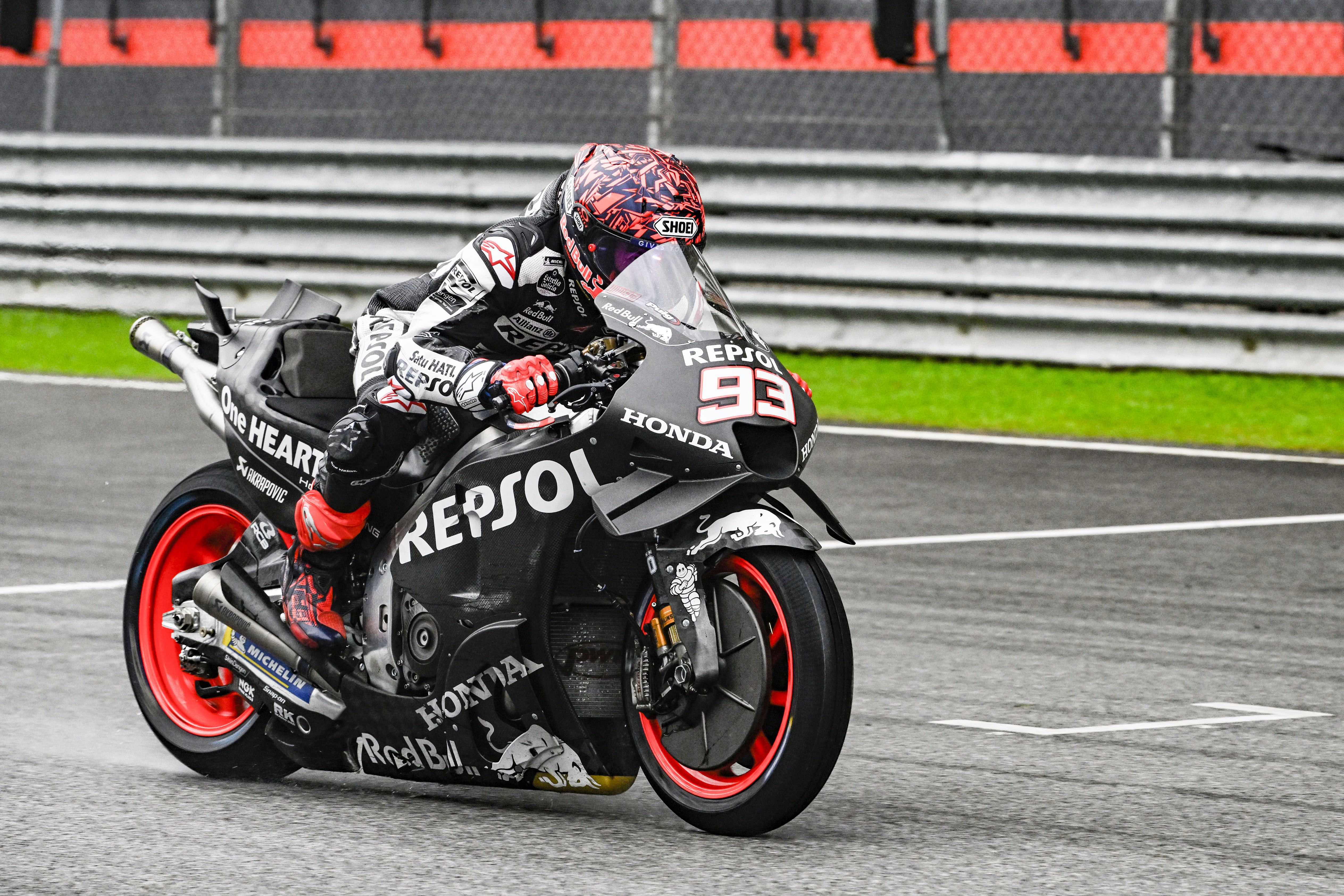Marc Márquez ha terminado con el 13º mejor tiempo en el segundo día de test de Sepang.