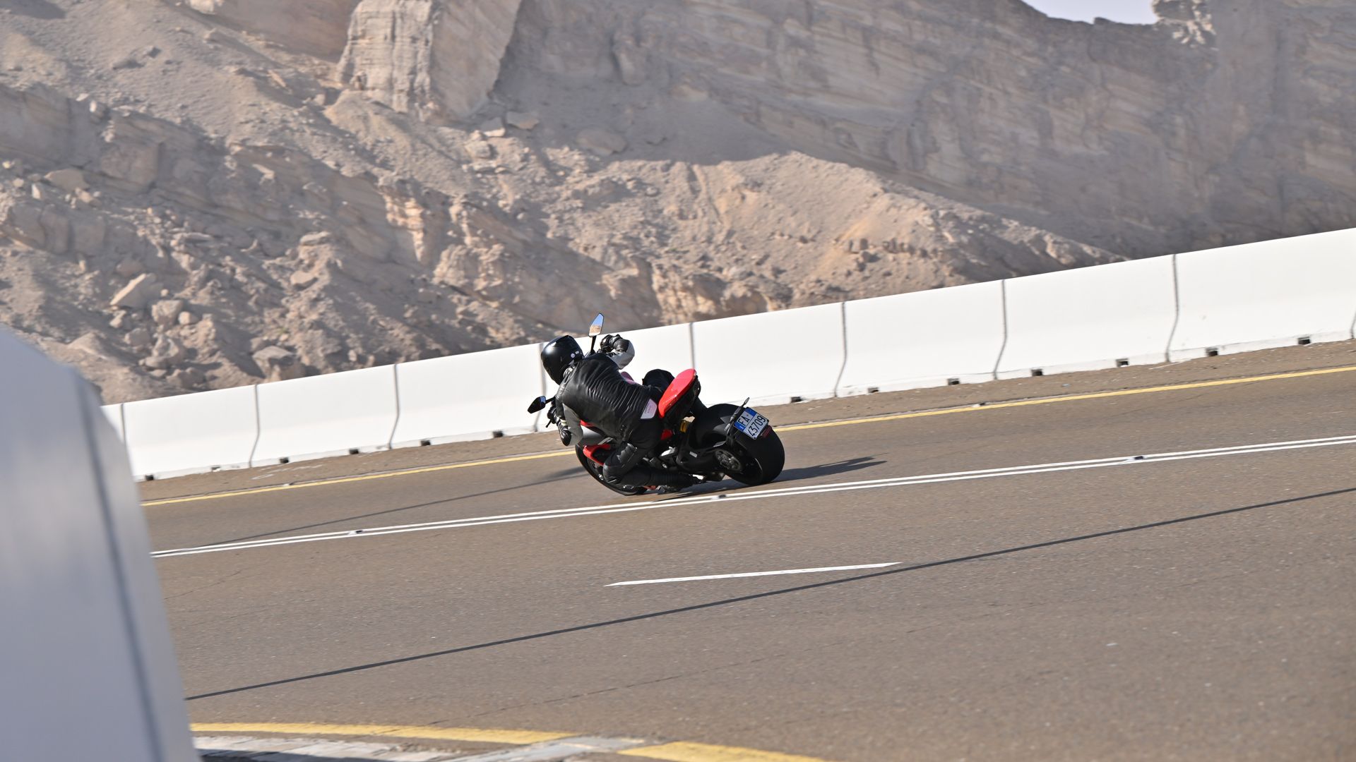 Ducati Diavel V4 2023 Accion Web (7)