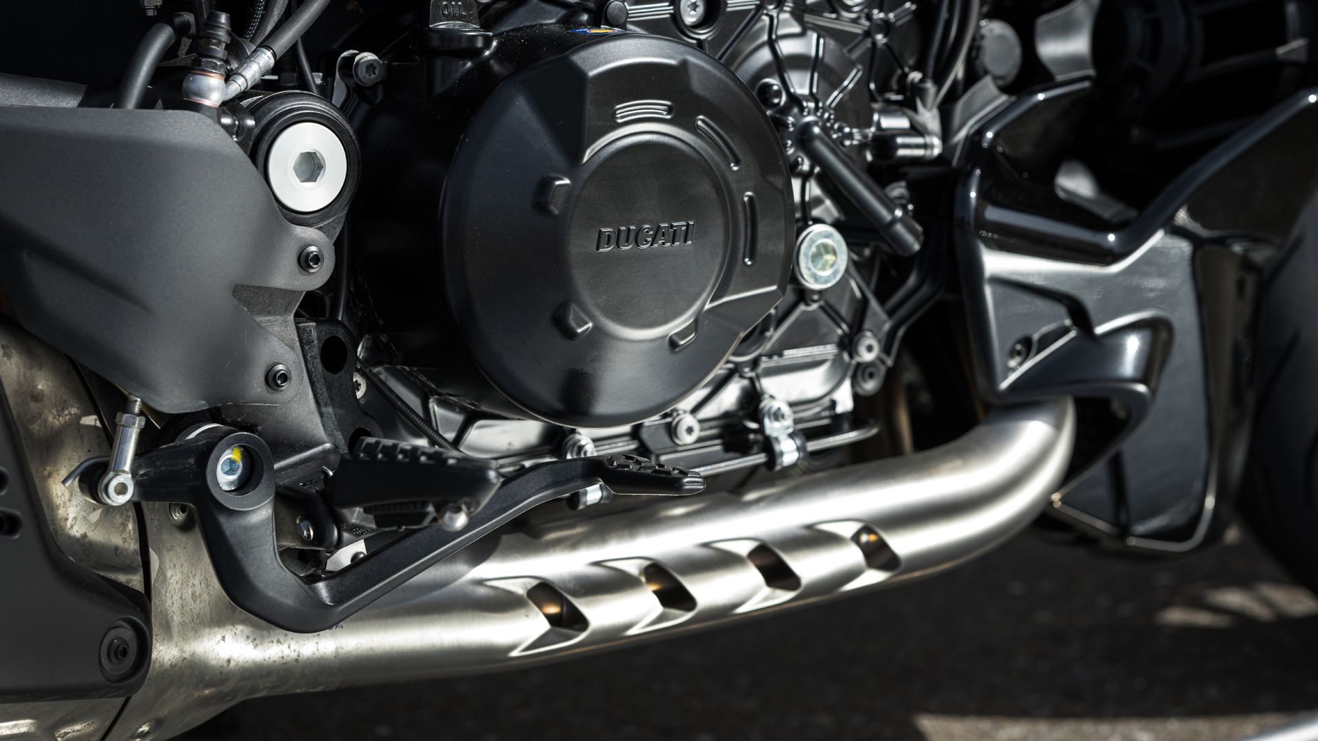 Ducati Diavel v4 2023 Detalles Web (4)