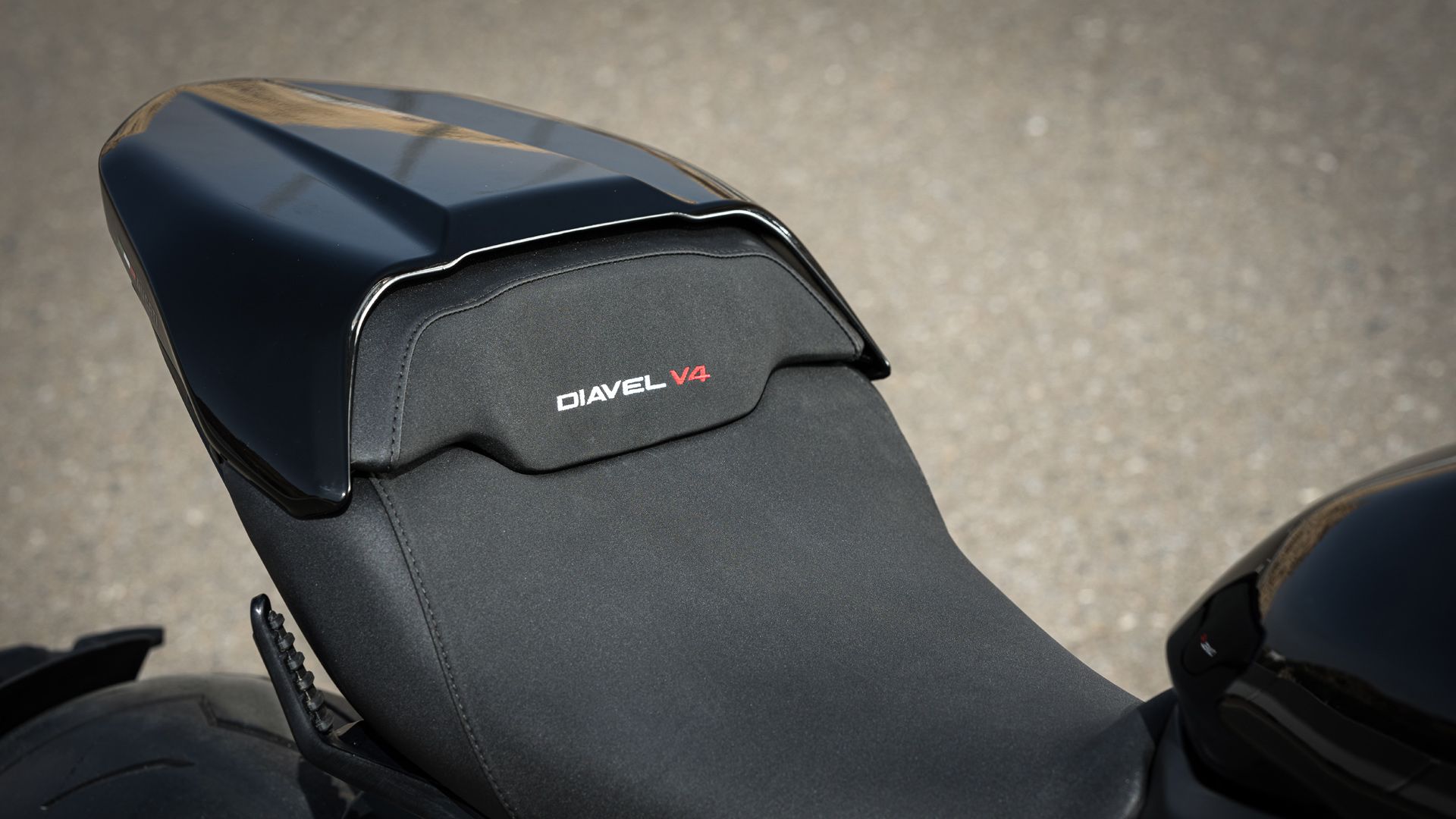 Ducati Diavel v4 2023 Detalles Web (5)