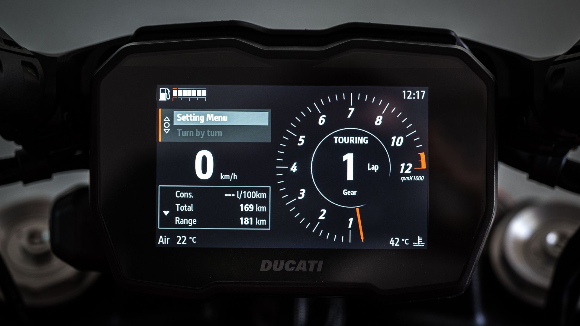 Ducati Diavel v4 2023 Detalles Web (9)