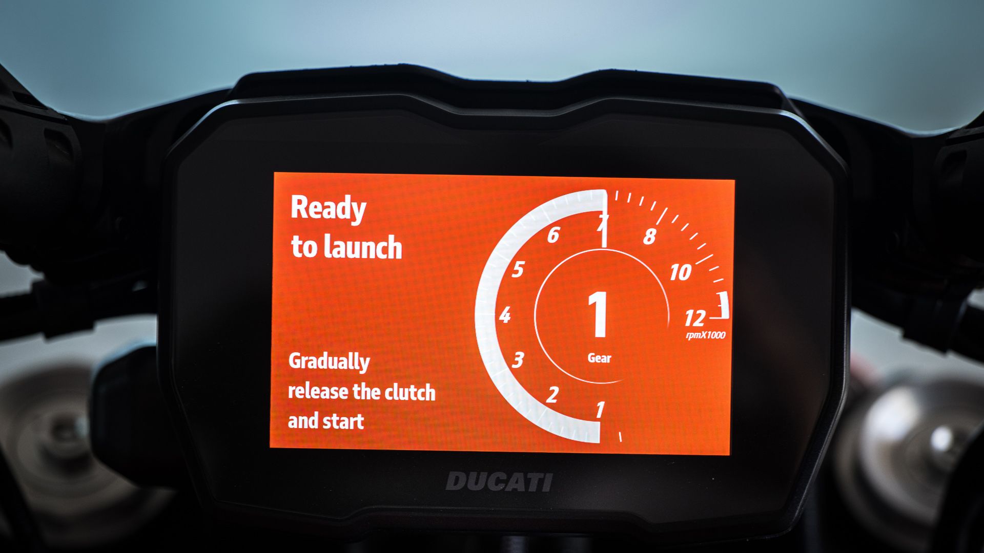Ducati Diavel v4 2023 Detalles Web (11)