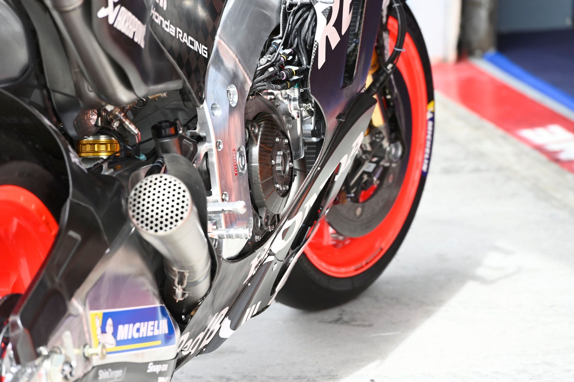 Honda RC213V MotoGP 2023 detalles test Sepang 11