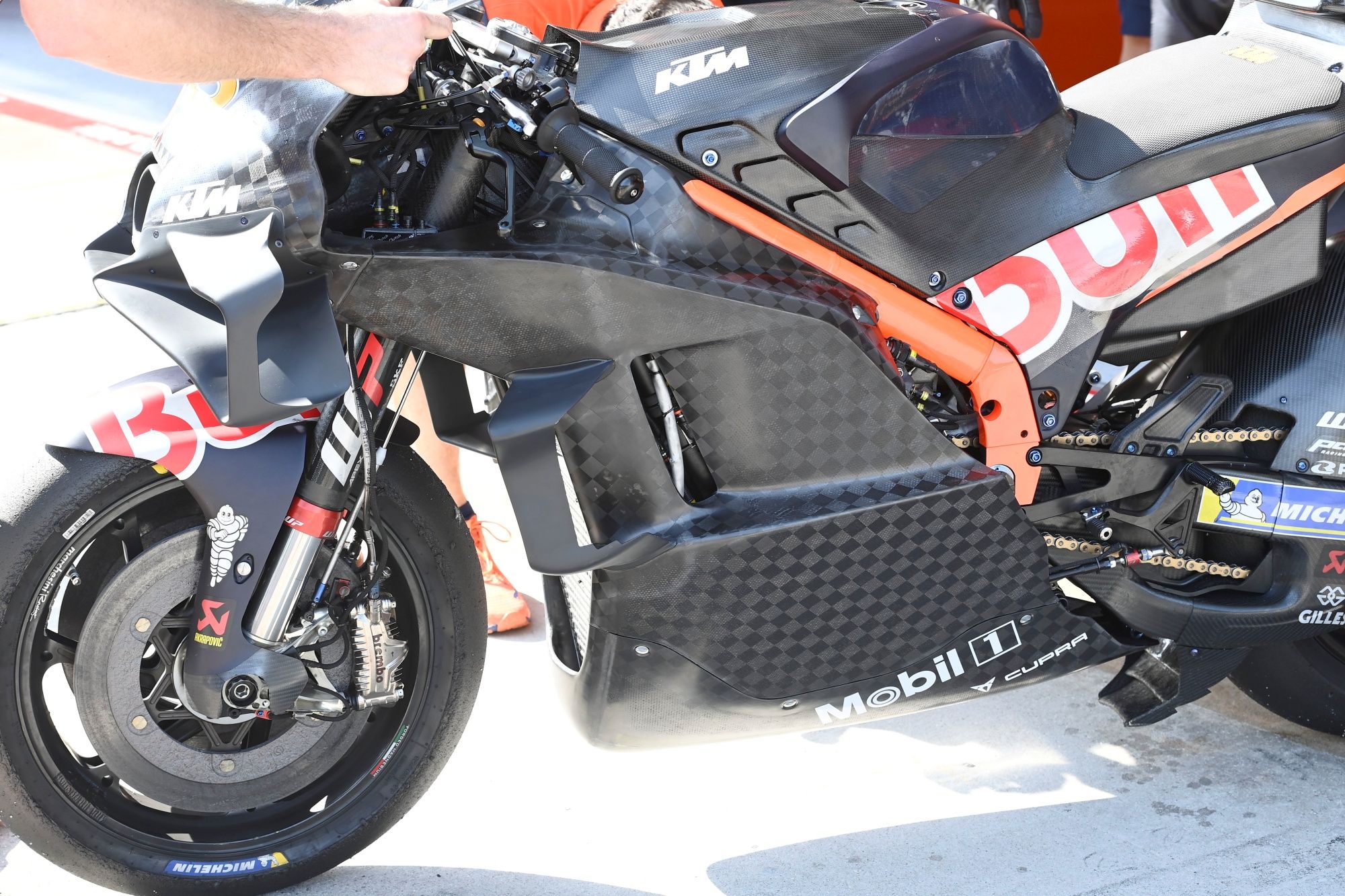 KTM RC16 MotoGP 2023 detalles test Sepang 04