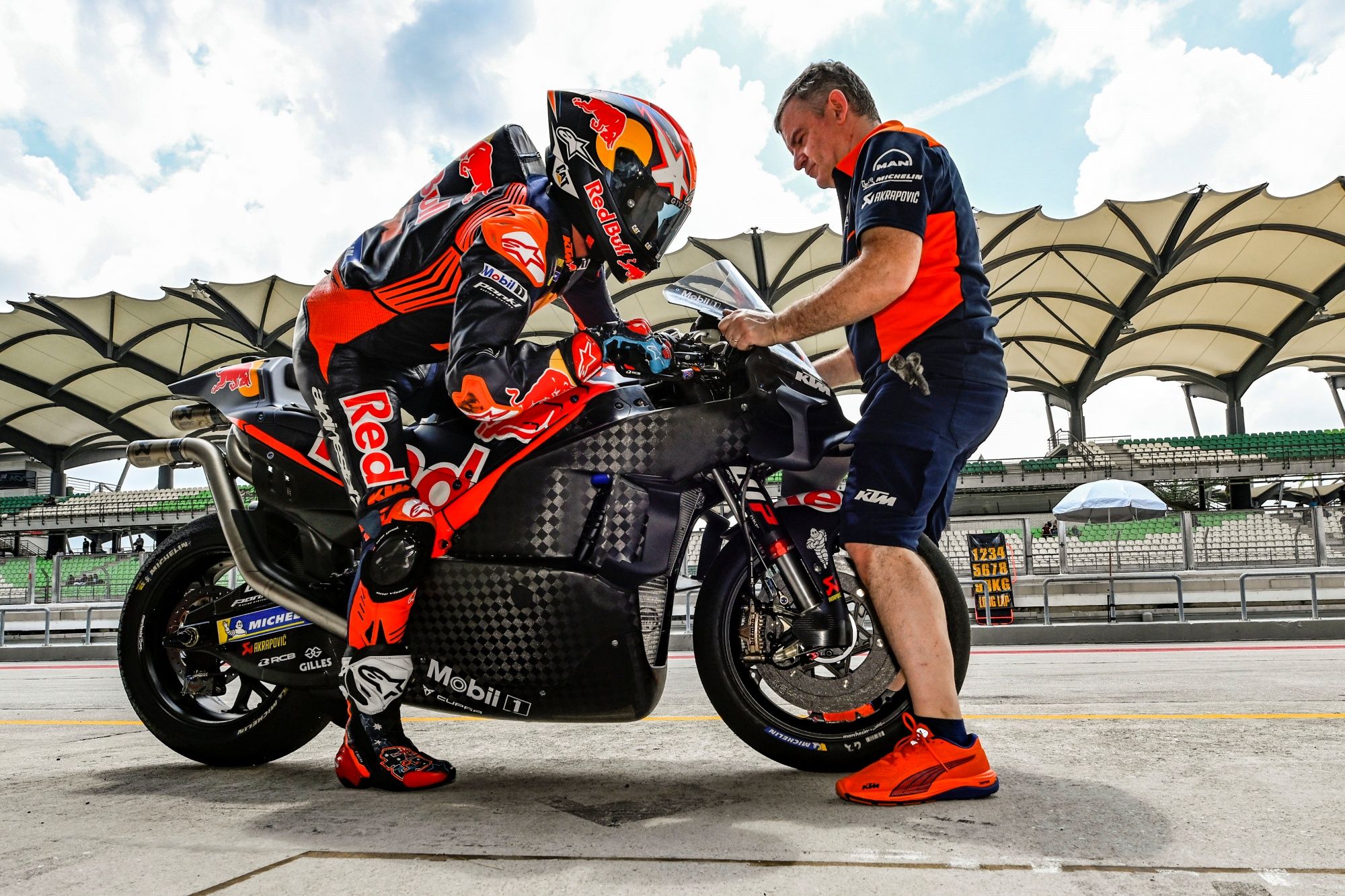 KTM RC16 MotoGP 2023 detalles test Sepang 07