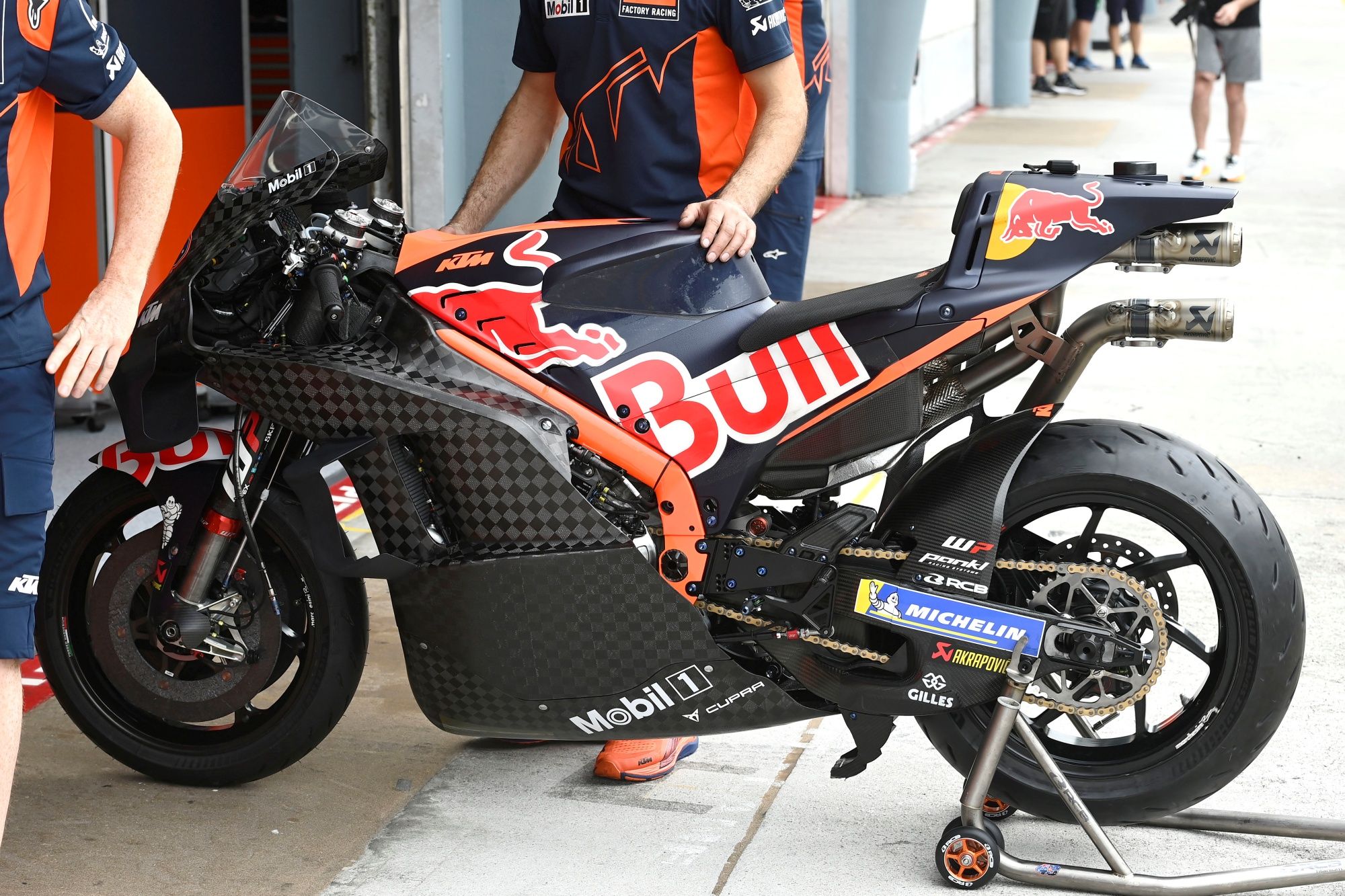 KTM RC16 MotoGP 2023 detalles test Sepang 13