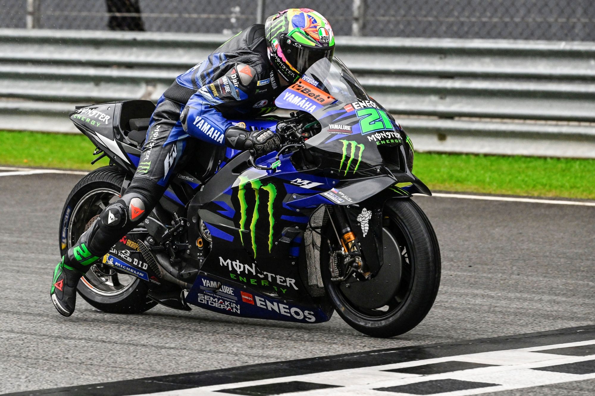 Yamaha YZR M1 MotoGP 2023 detalles test Sepang 05