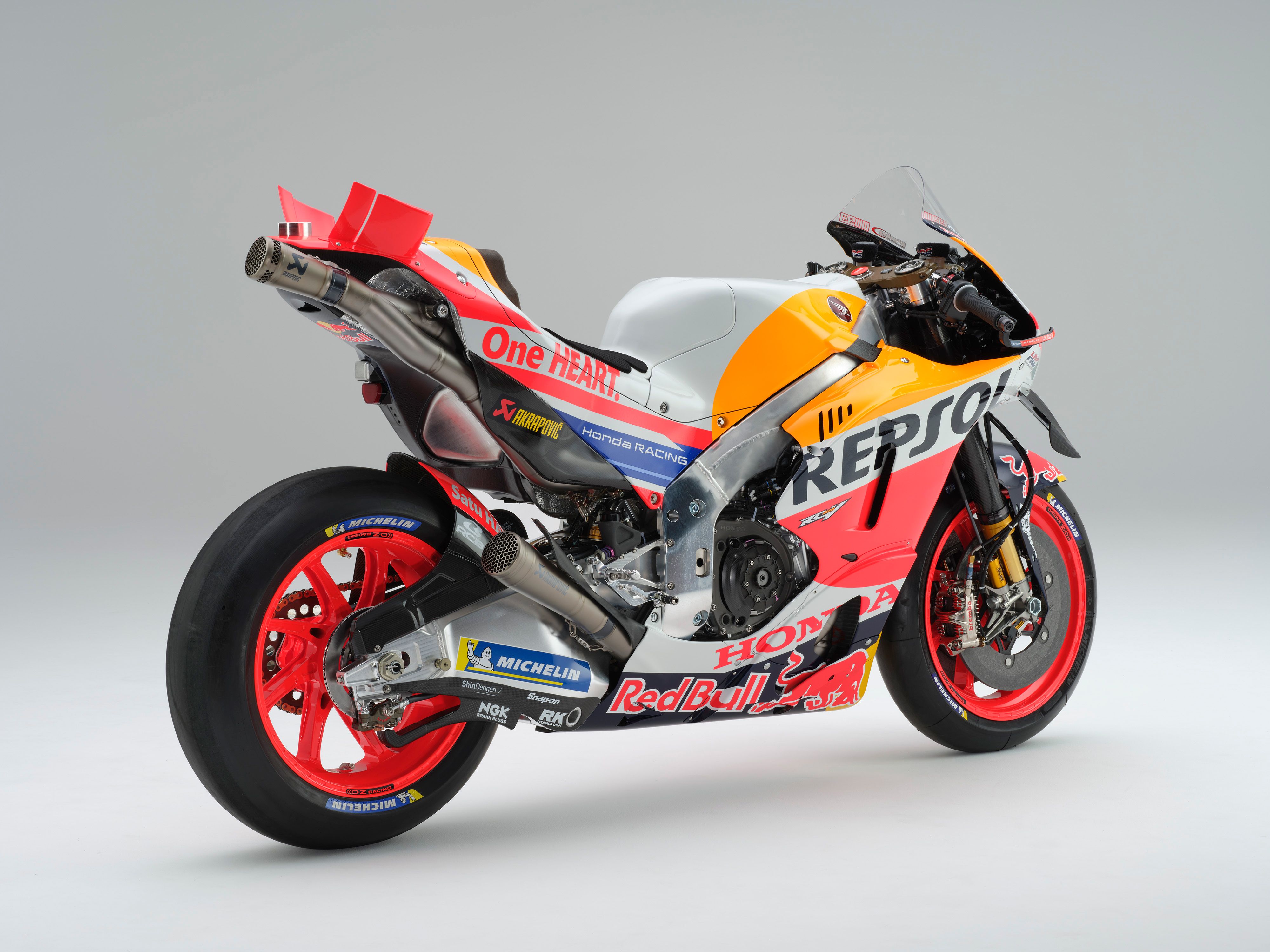 Honda RC213V Repsol MotoGP 2023 Marc Márquez Joan Mir 05
