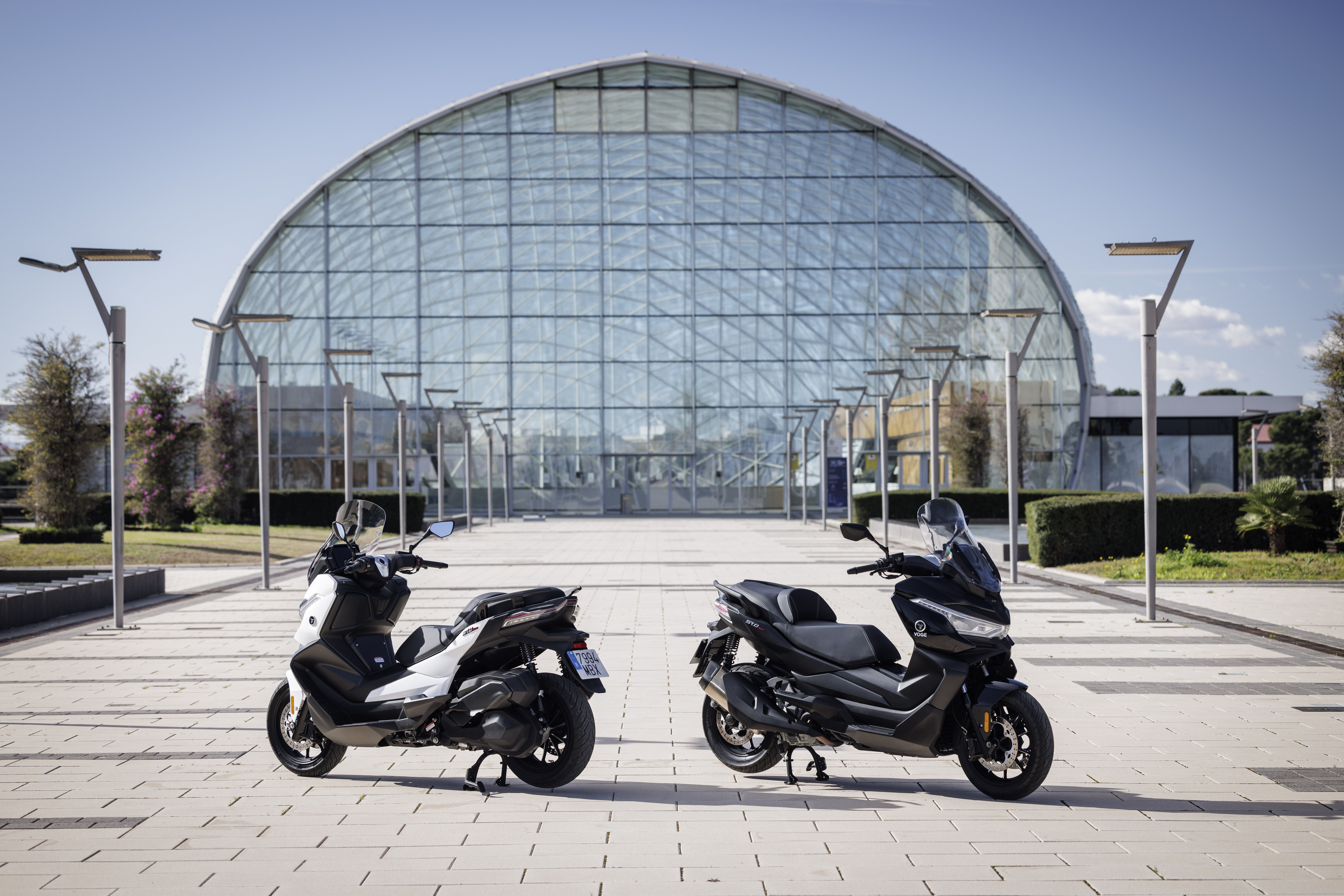 Fotos scooter Voge SR4 Max 2023