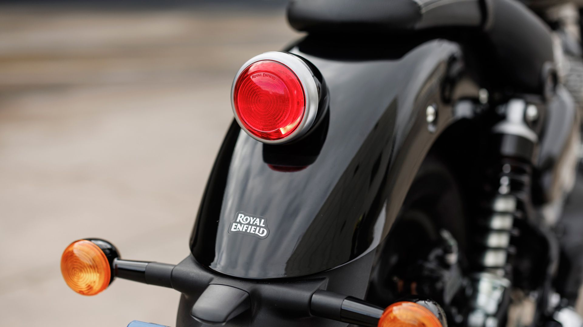 Royal Enfield Super Meteor 650 35