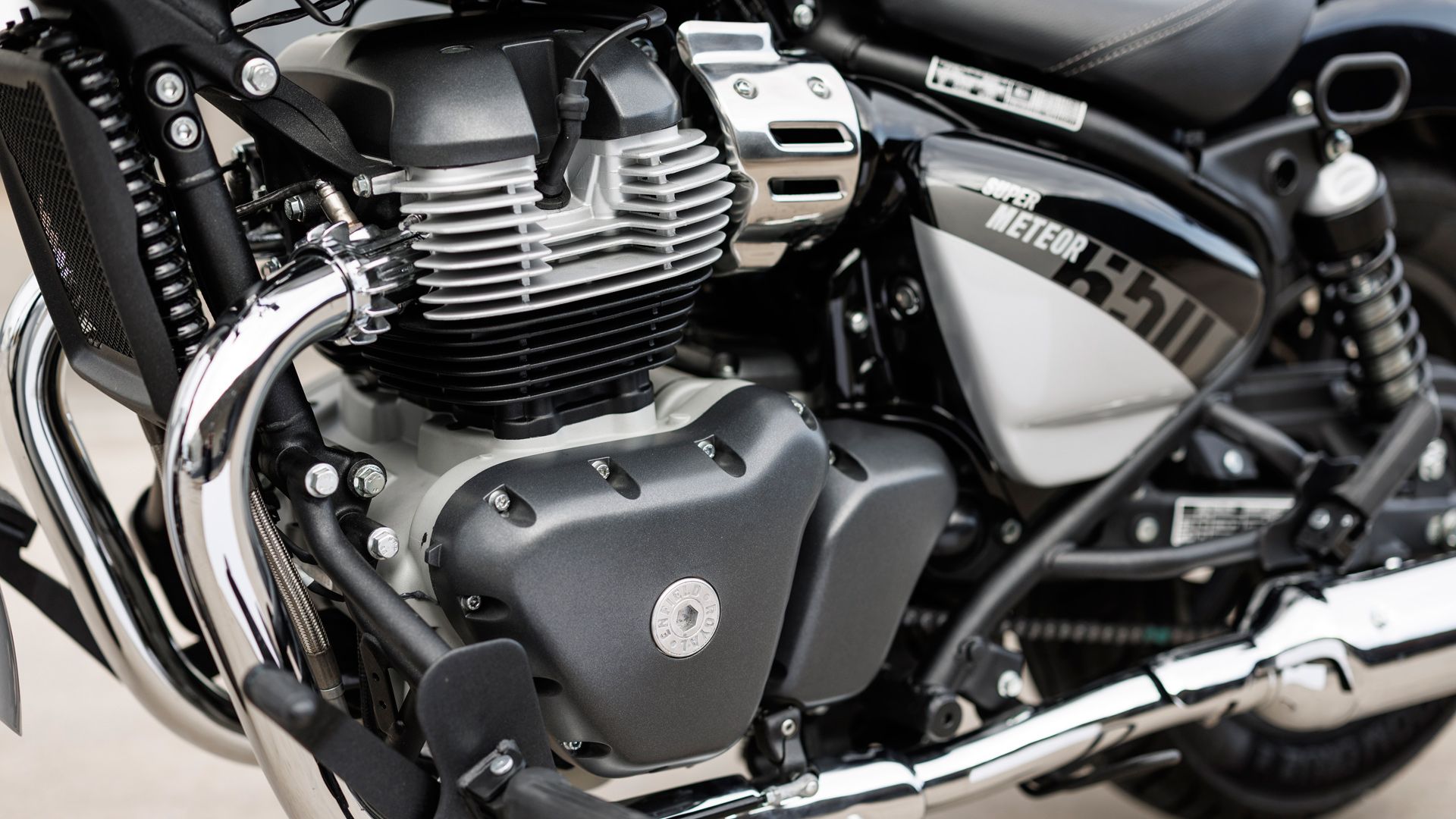 Royal Enfield Super Meteor 650 44