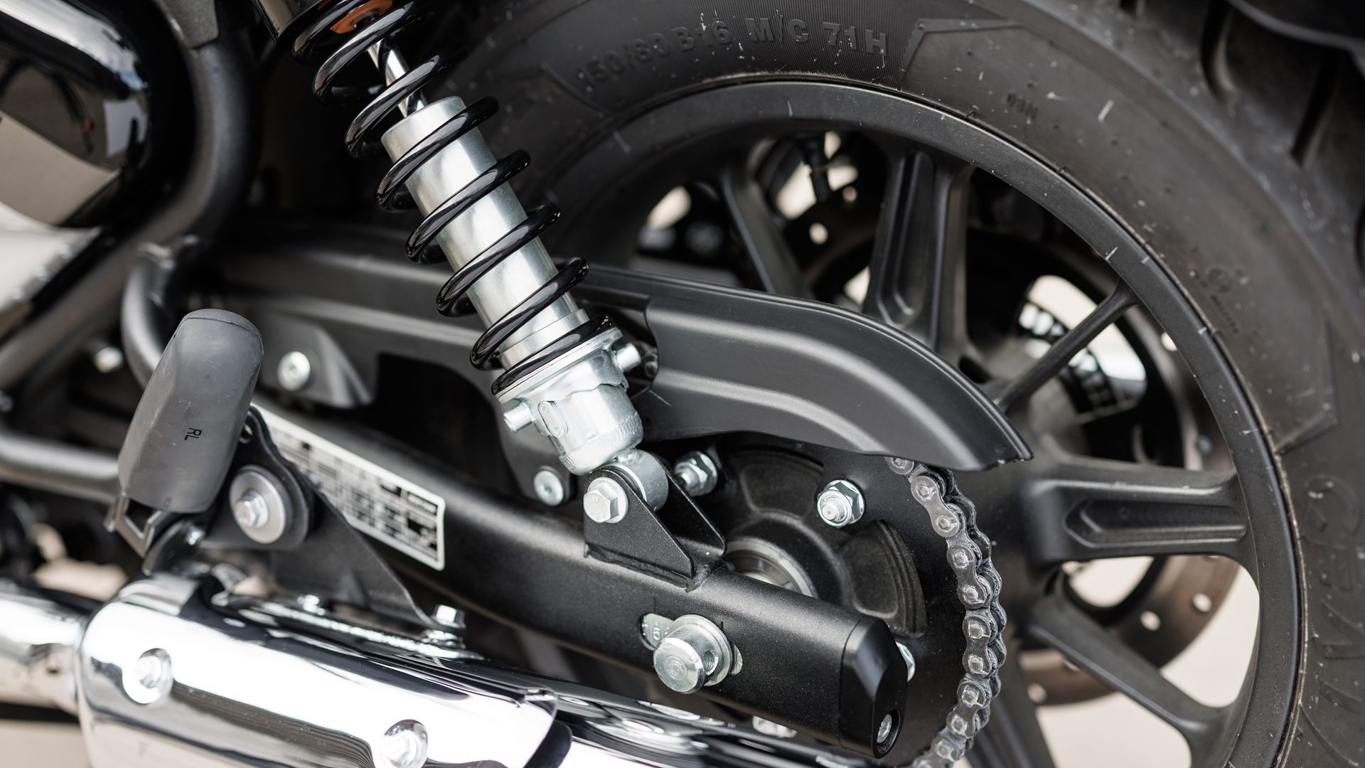 Royal Enfield Super Meteor 650 48