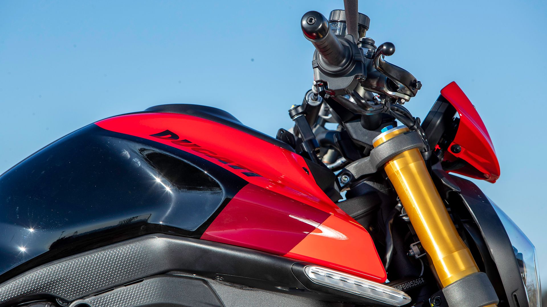 Ducati Monster SP 2023 Detalles (12)