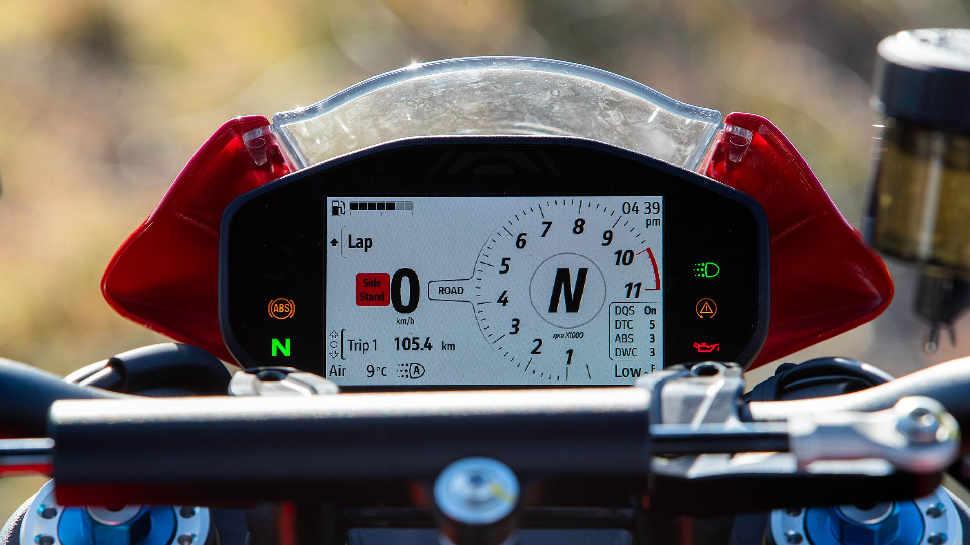 Ducati Monster SP 2023 Detalles (32)