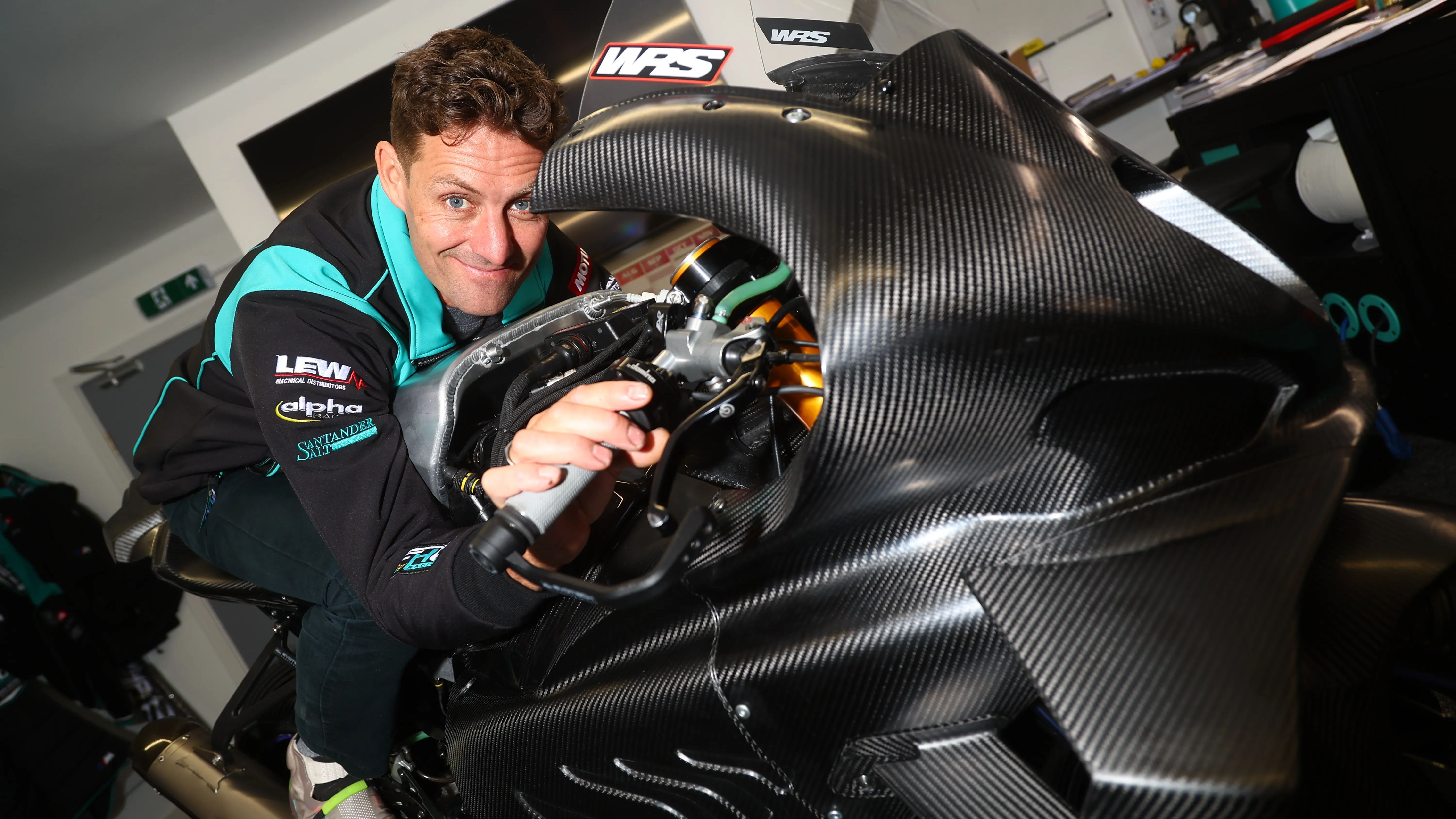 Josh Brookes volverá al TT de Isla de Man en 2023 con la BMW del FHO Racing