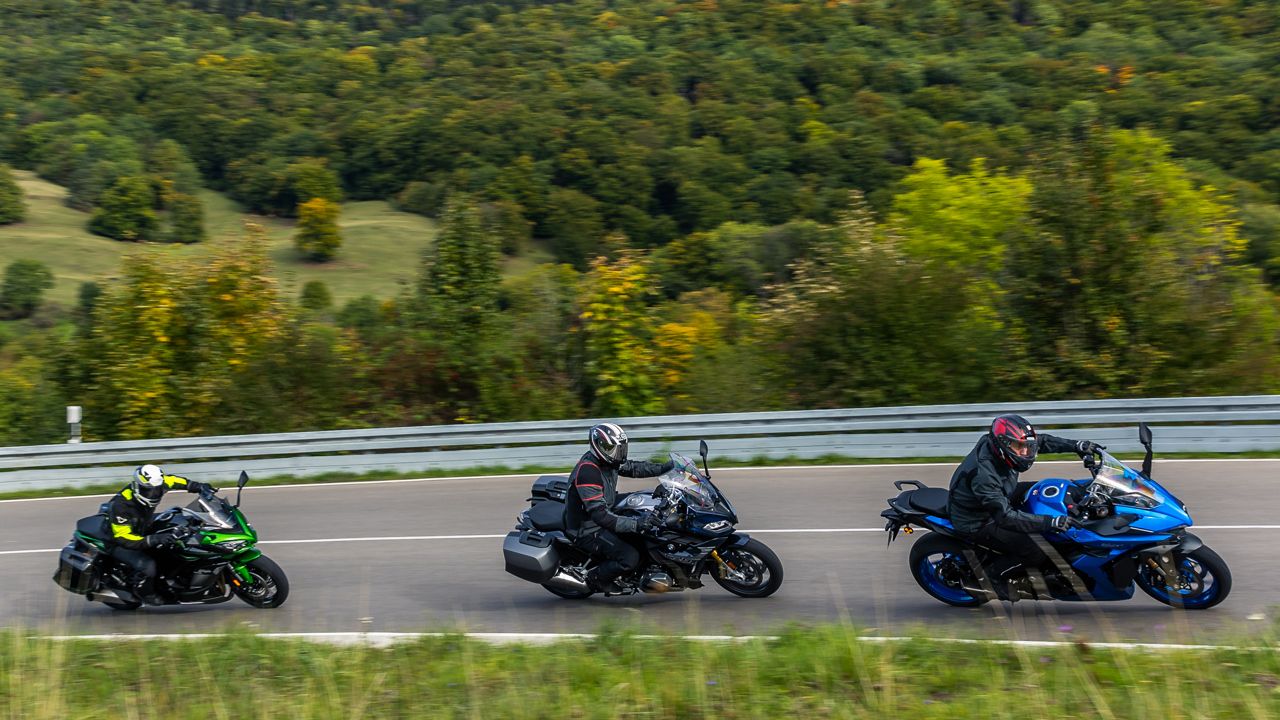 Comparativa sport turismo: BMW R 1250 RS, Kawasaki Ninja 1000SX y Suzuki GSX-S1000 GT