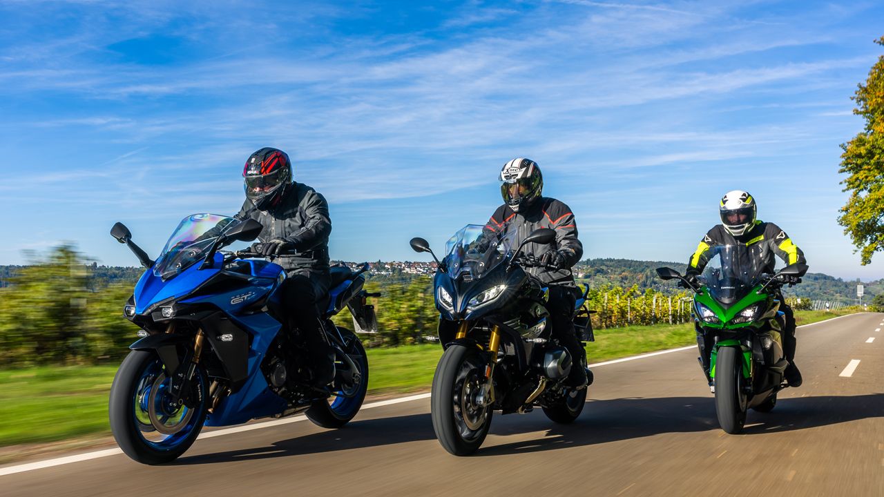 Comparativa sport turismo: BMW R 1250 RS, Kawasaki Ninja 1000SX y Suzuki GSX-S1000 GT