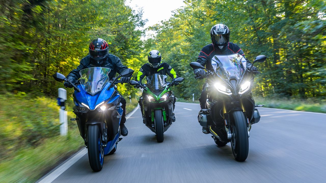 Comparativa sport turismo: BMW R 1250 RS, Kawasaki Ninja 1000SX y Suzuki GSX-S1000 GT