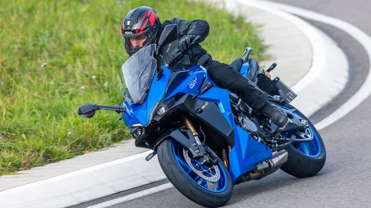 Suzuki GSX S1000 GT 2022