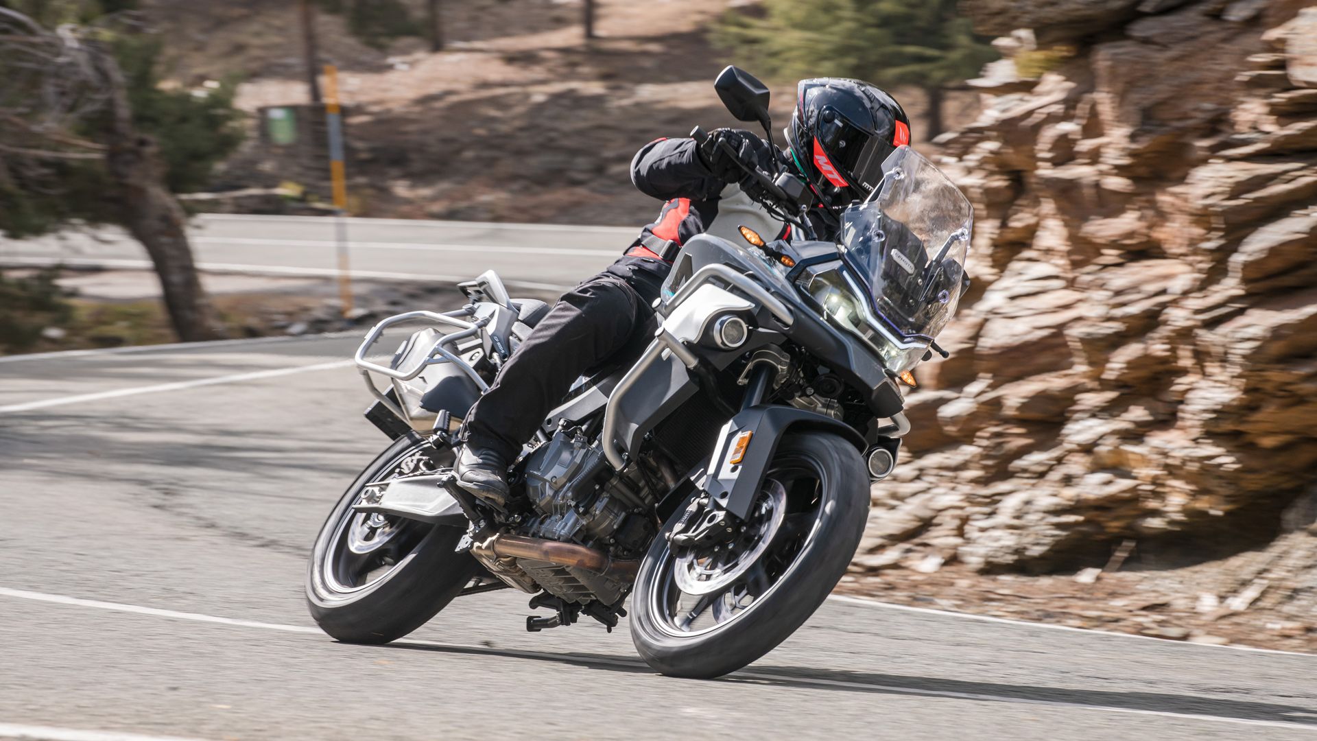 CFMoto 800 MT Sport 2023 Accion (13)