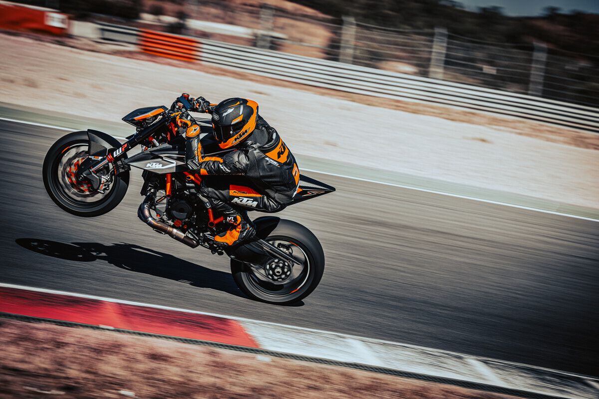 Fotos KTM 1290 Super Duke RR 2023