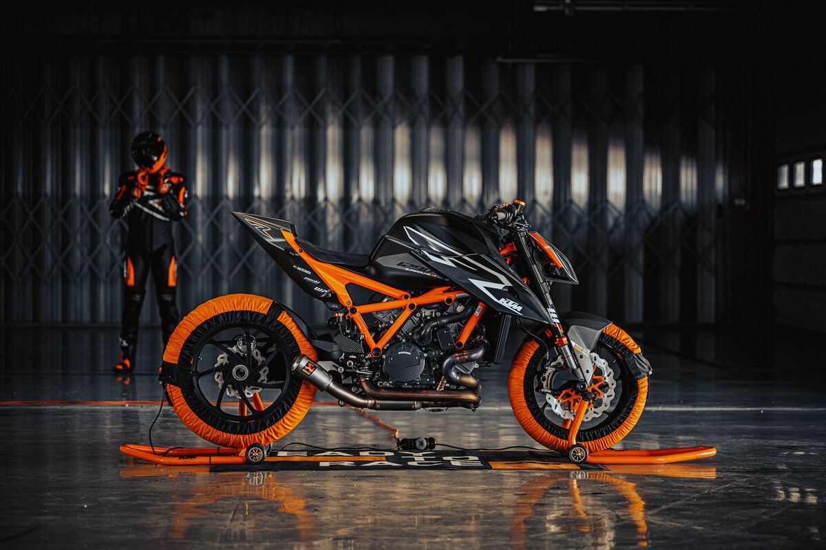 Fotos KTM 1290 Super Duke RR 2023