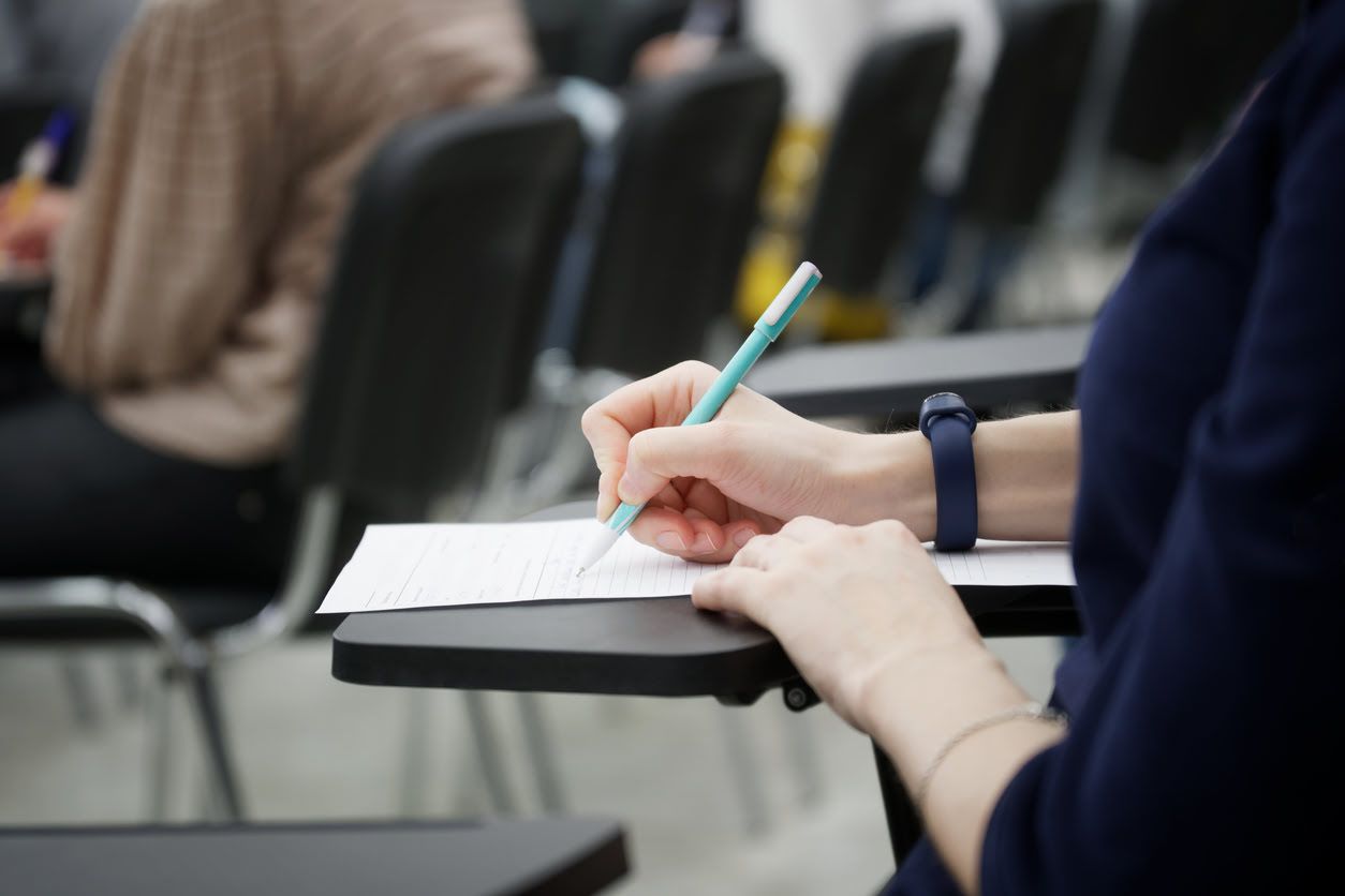 Examen teórico de la DGT por libre, ¿cómo me puedo apuntar?